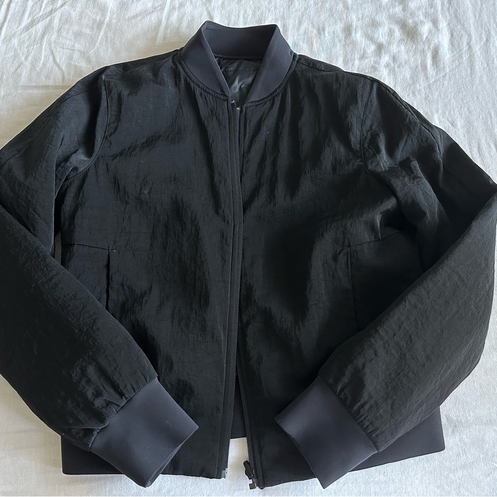 Lululemon black jacket